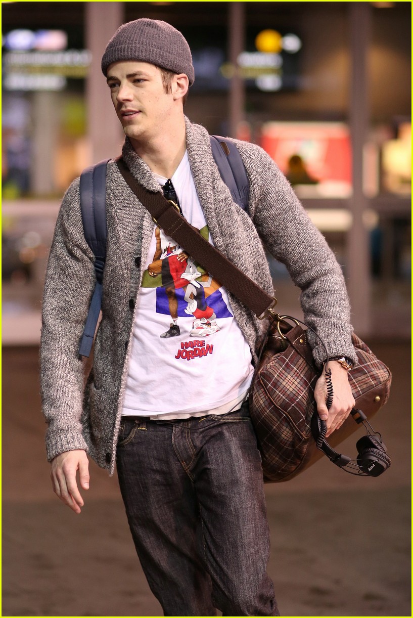 grant gustin airport after shooting crossover 12