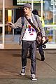 grant gustin airport after shooting crossover 01
