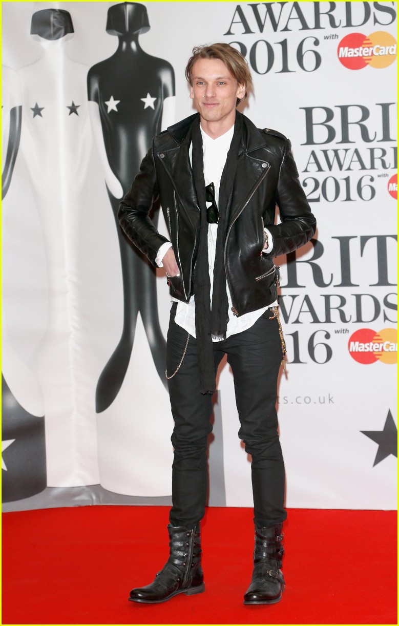 jamie campbell lucky blue smith brit 02