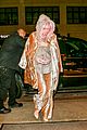 kylie jenner gold outfit pink hair perfect valentines 13