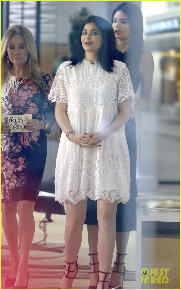 kylie kendall jenner today show fashion line 08