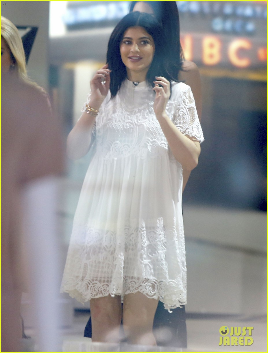 kylie kendall jenner today show fashion line 09