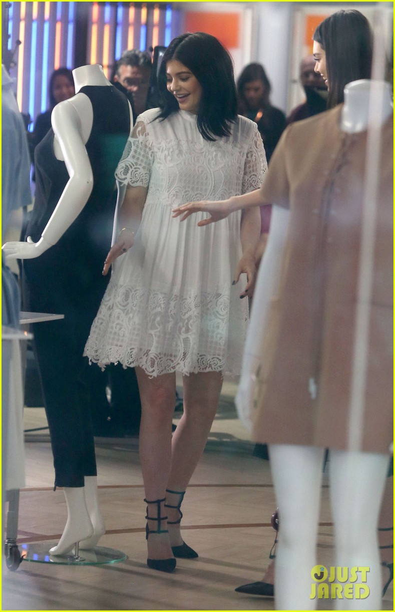 kylie kendall jenner today show fashion line 22