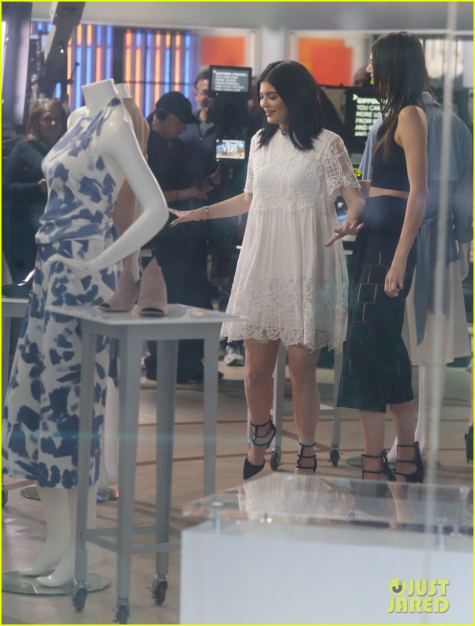 kylie kendall jenner today show fashion line 26