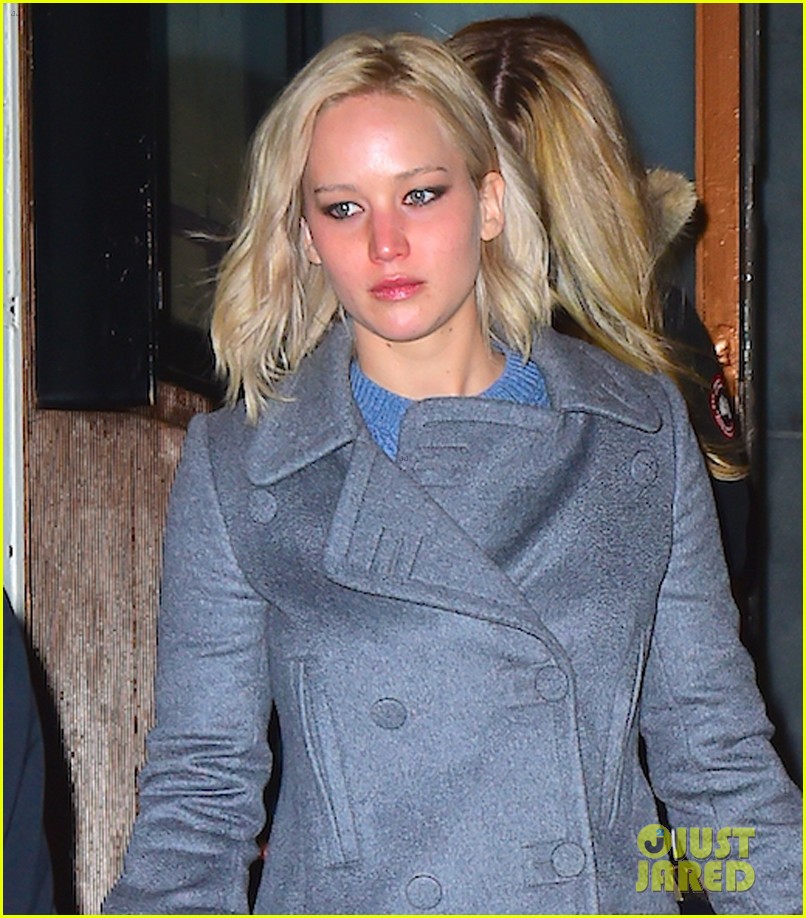 jennifer lawrence braves the cold in nyc 08