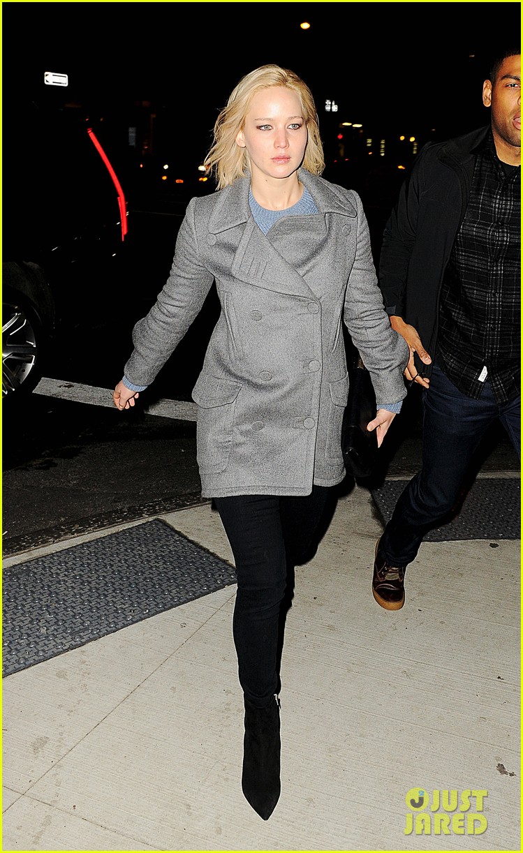 jennifer lawrence braves the cold in nyc 10