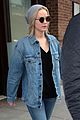 jennifer lawrence carries her pup in nyc cold 05