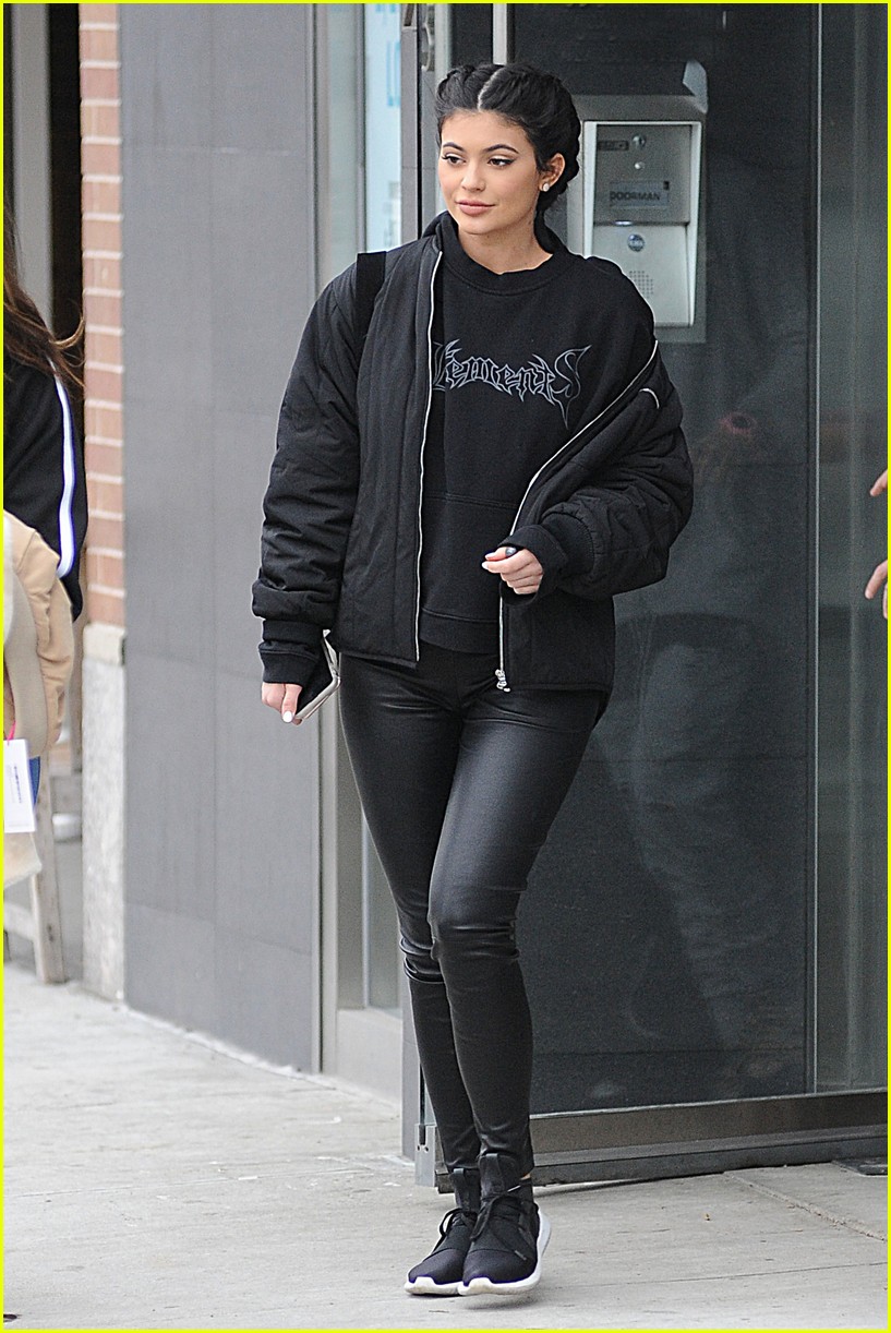 kylie jenner in adidas after puma deal 18