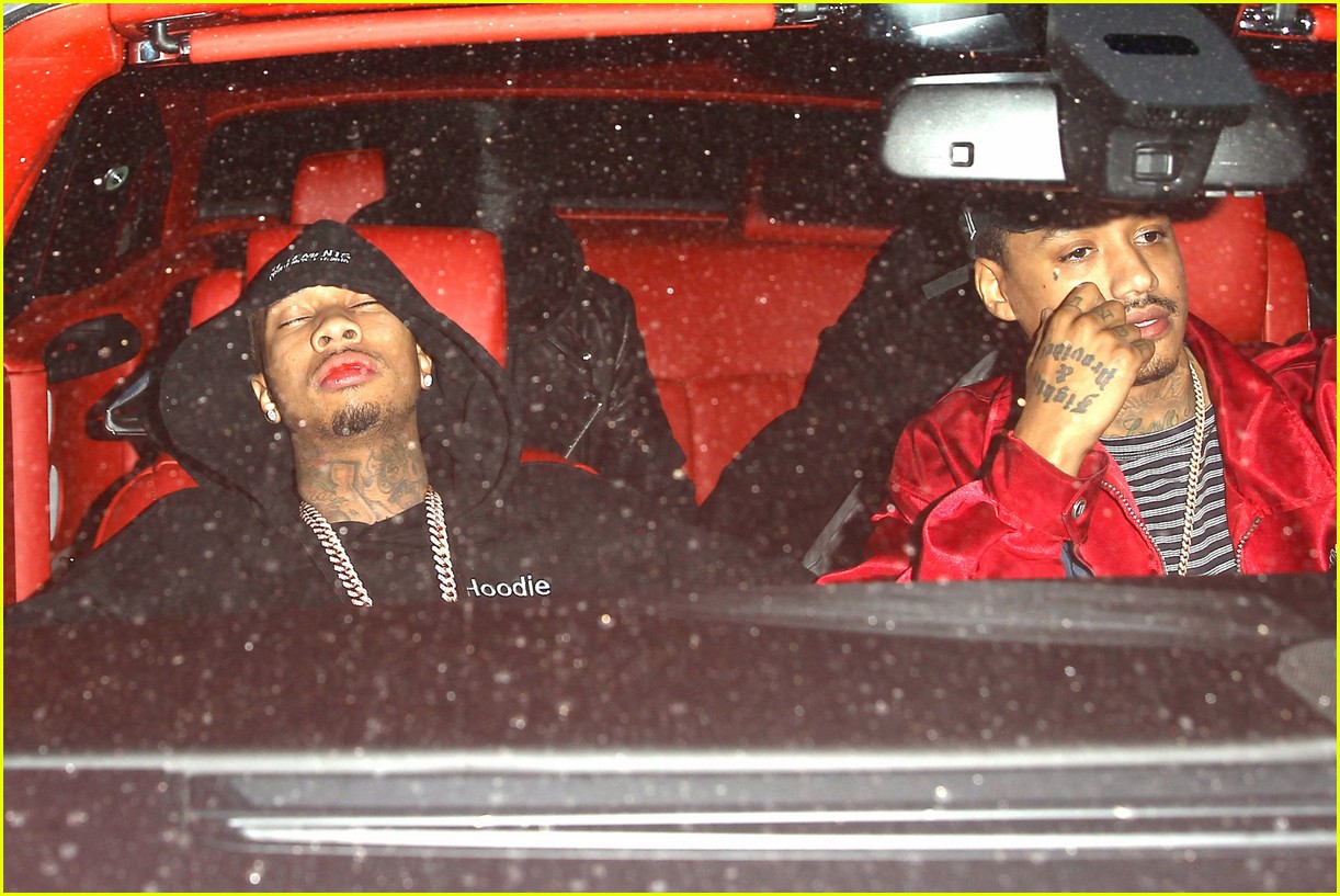 kylie jenner chris brown tyga passes out 24