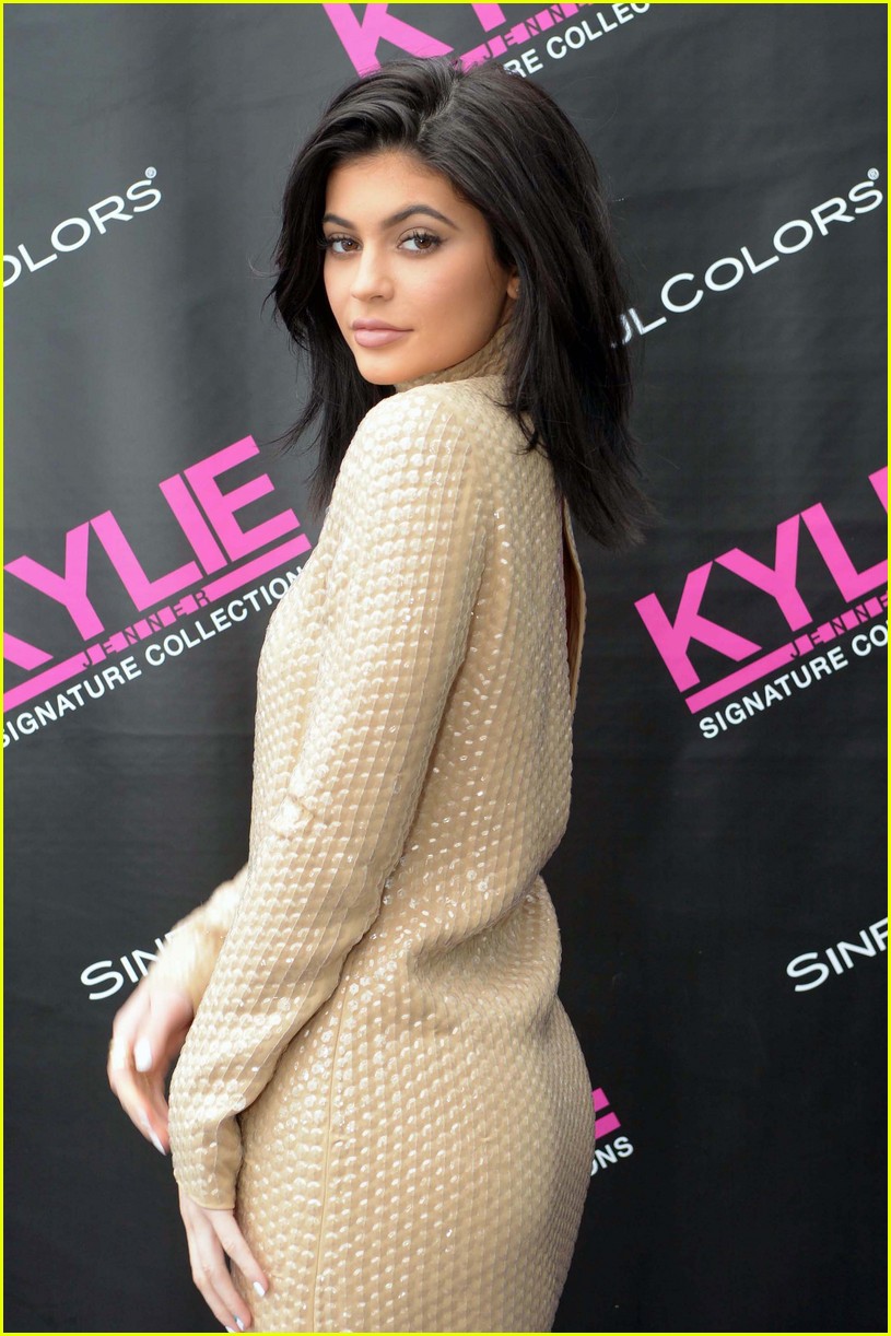 kylie jenner sinful color launch 07