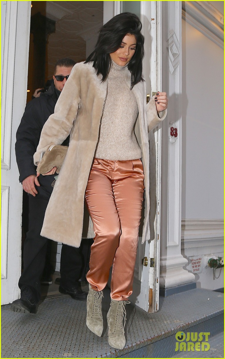kylie jenner vfiles fashion show 18