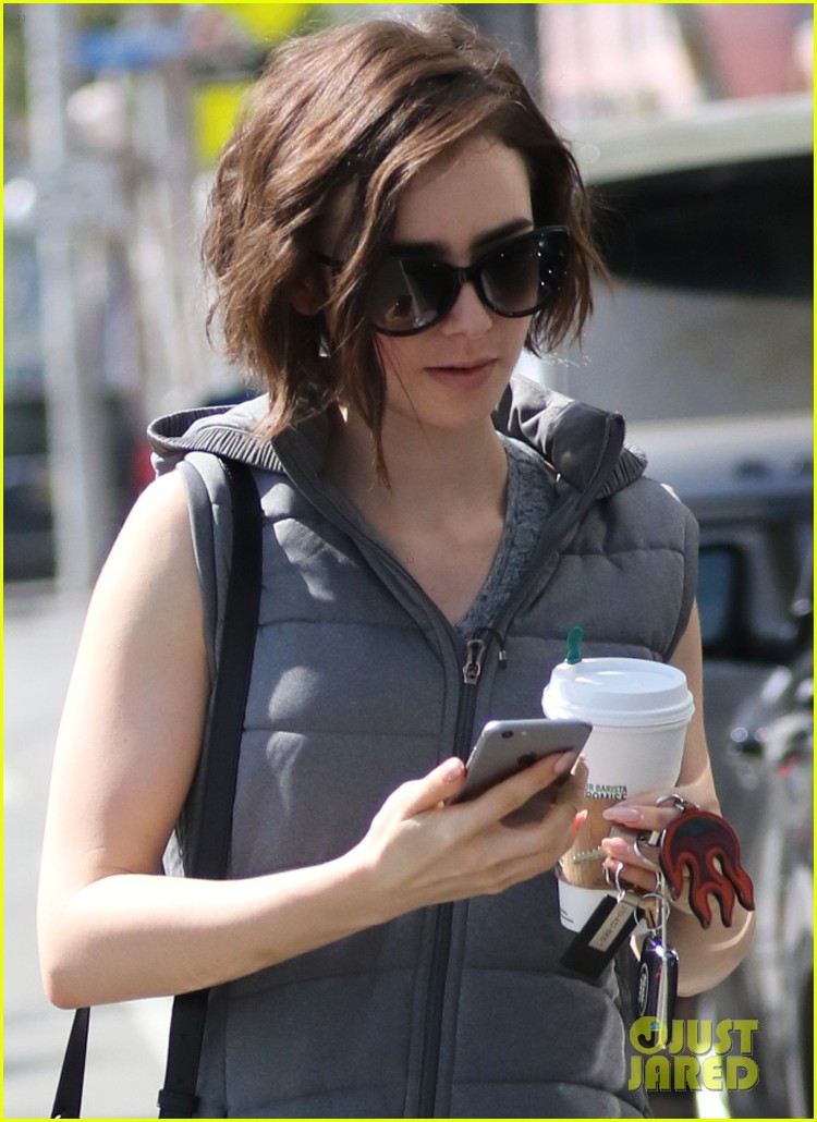 lily collins phone call workout sunday 02