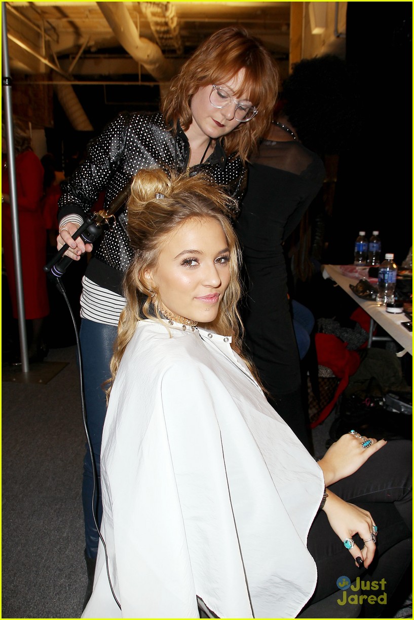 lennon maisy maddie tae go red nyfw shows 15
