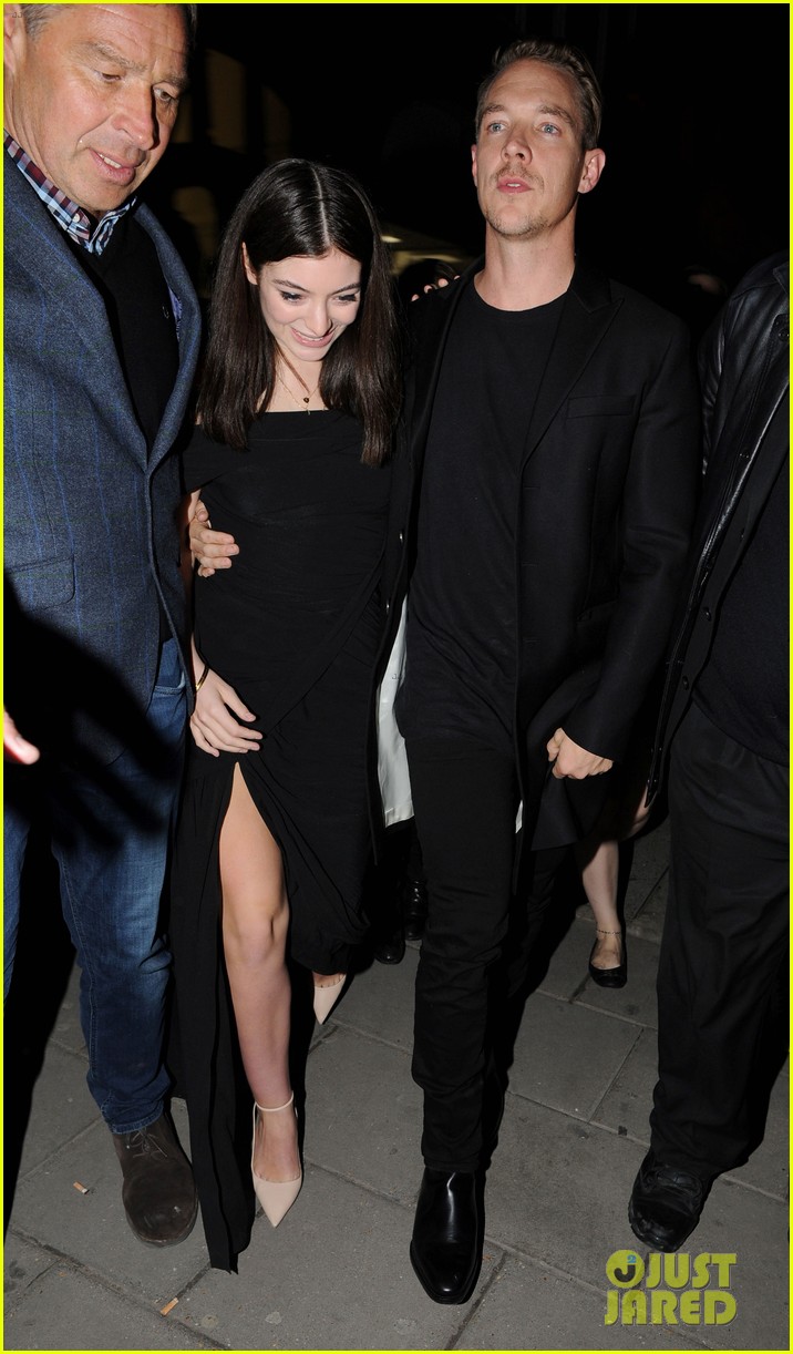 lorde holds hands diplo brit awards party 15