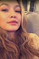 taylor swift sings along to grease live with gigi hadid 02