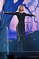 taylor swift out of woods grammys 2016 performance 03