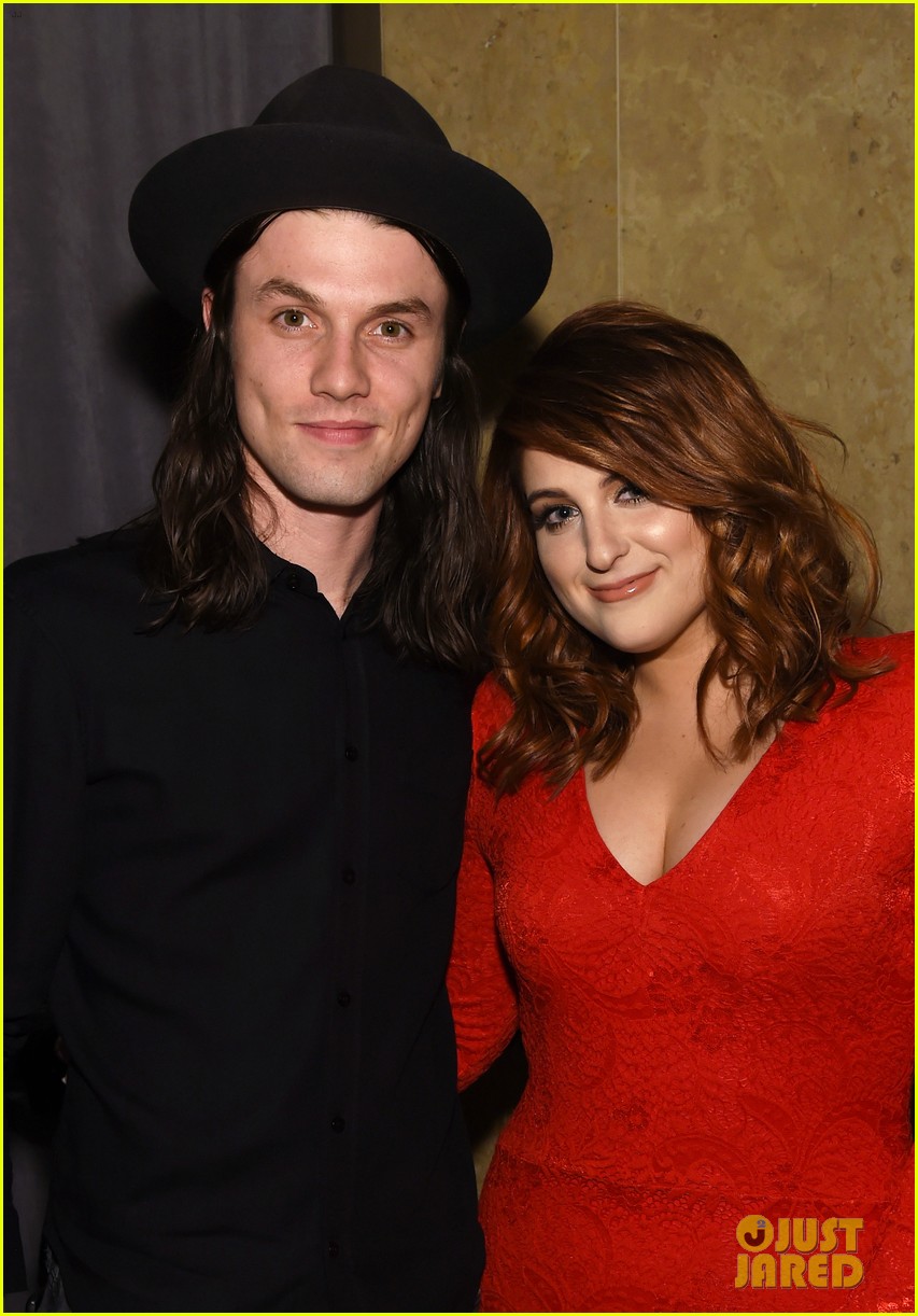 meghan trainor debuts new hair color at pre grammys party 13