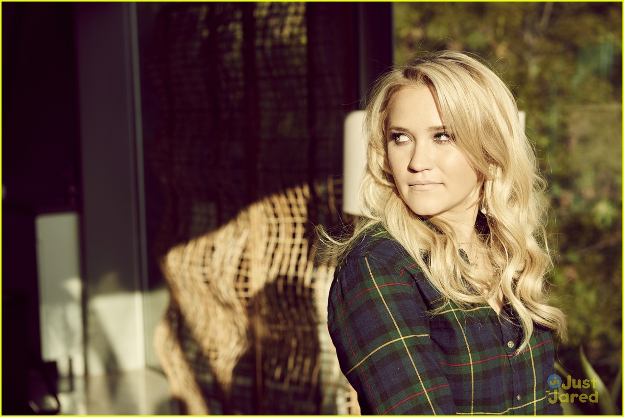 young hungry exclusive promo shots emily osment 02