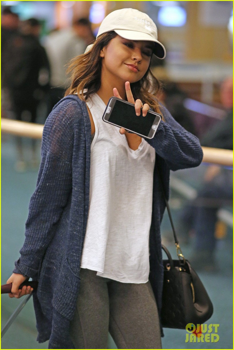 becky g vancouver airport after easter 05