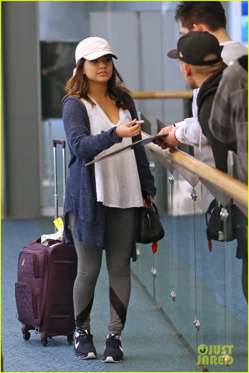 becky g vancouver airport after easter 06