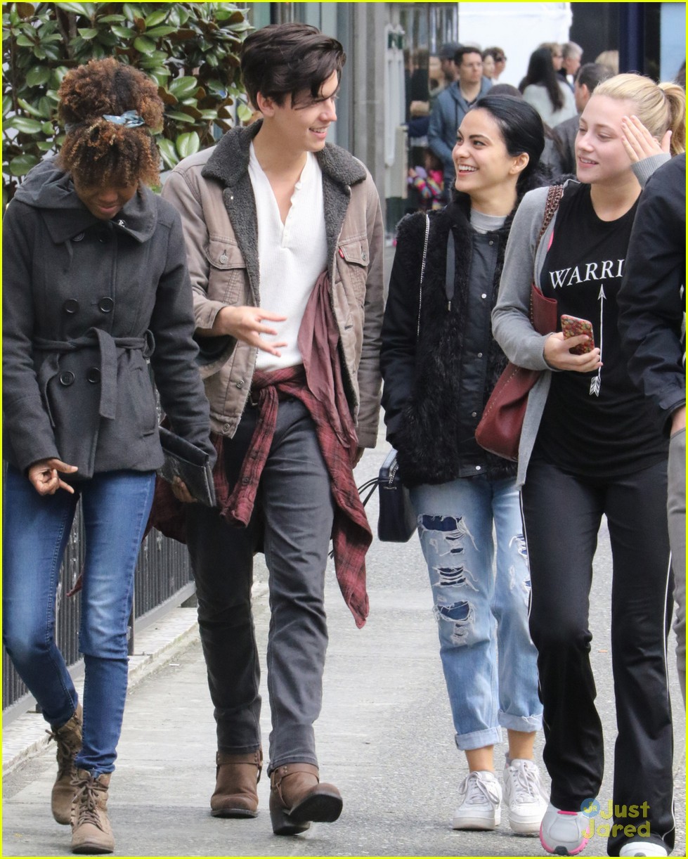 cole sprouse kj apa vancouver lunch riverdale 02