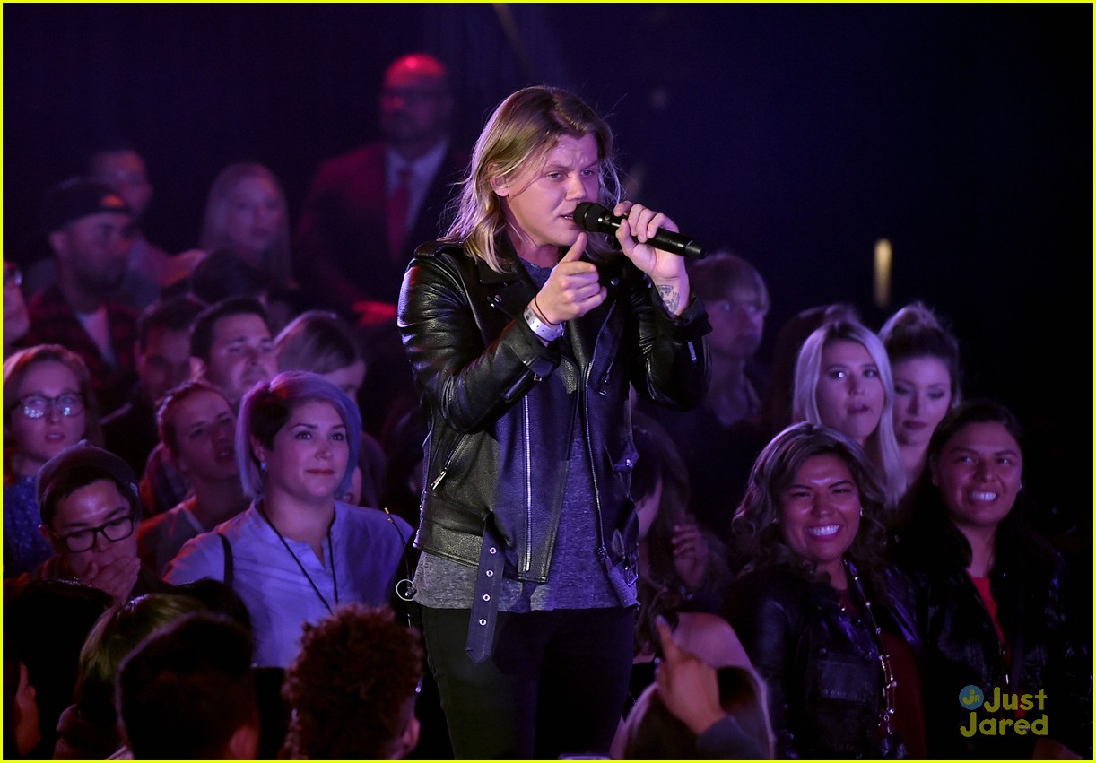 conrad sewell iheart concert remind me vid quotes 12