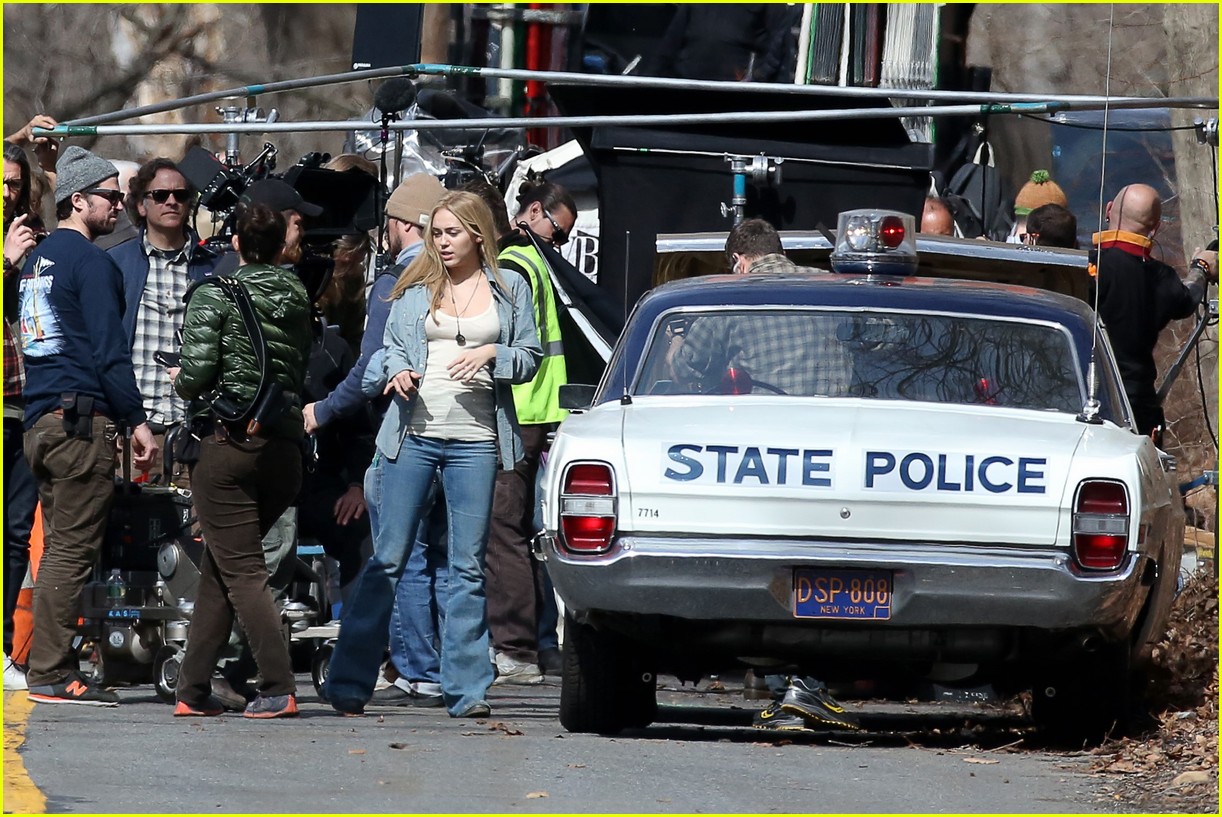 miley cyrus continues filming woody allen project 26
