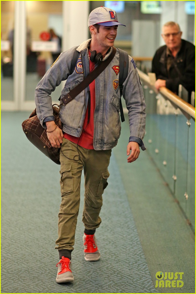 grant gustin back to vancouver 08