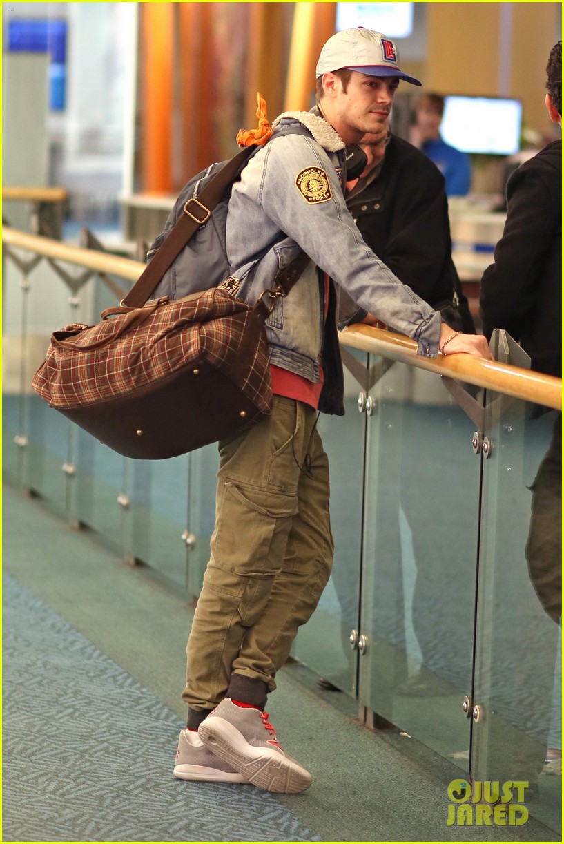 grant gustin back to vancouver 10