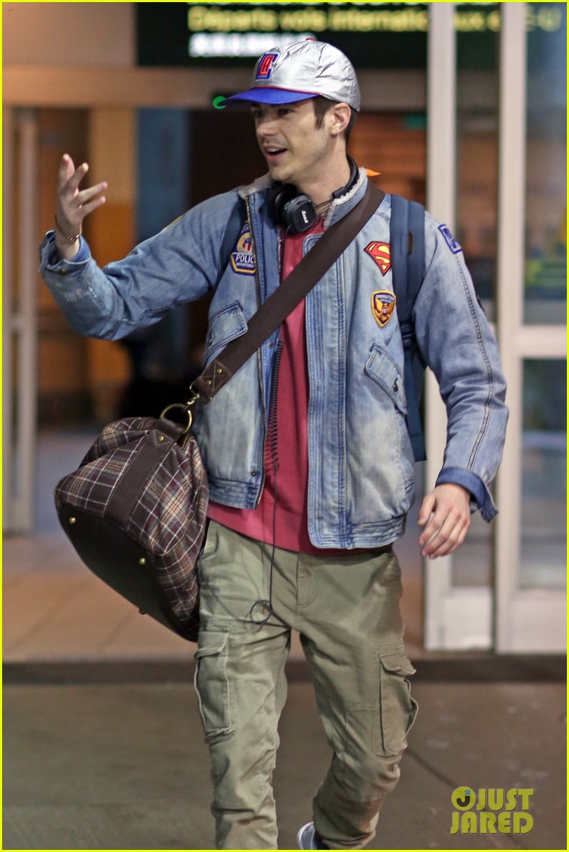 grant gustin back to vancouver 11