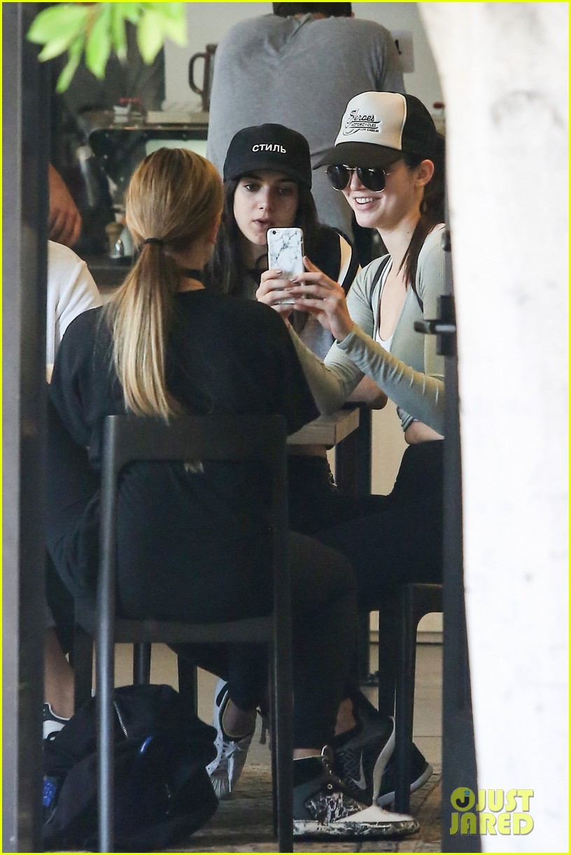 kendall jenner hailey baldwin hang out gym after img news 11