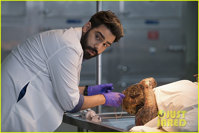 izombie he blinded me with science 05