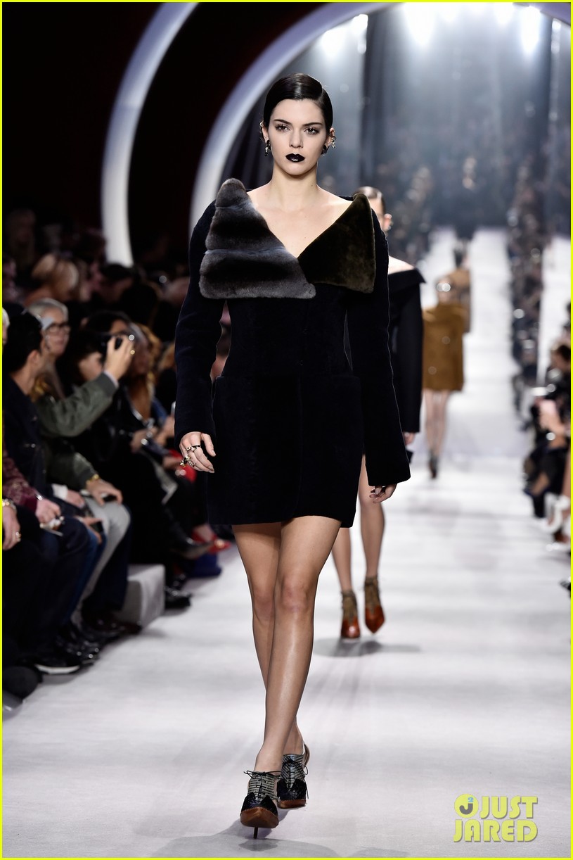 kendall jenner struts for dior then goes to elie 05