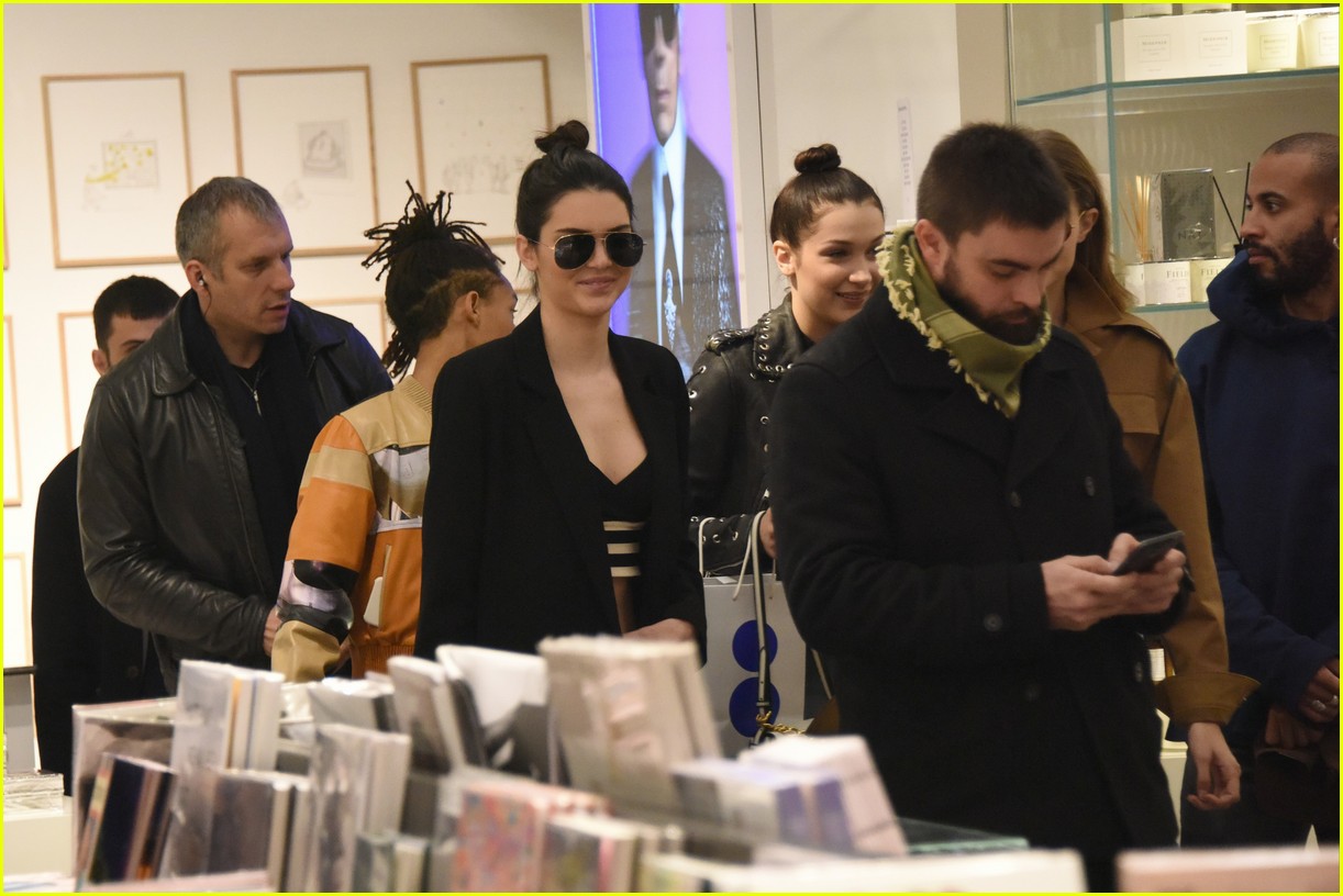 kendall jenner hadid sisters shop with jaden smith 15