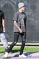 justin bieber plays a morning game of mini golf 28