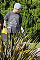 justin bieber plays a morning game of mini golf 33