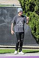 justin bieber plays a morning game of mini golf 34