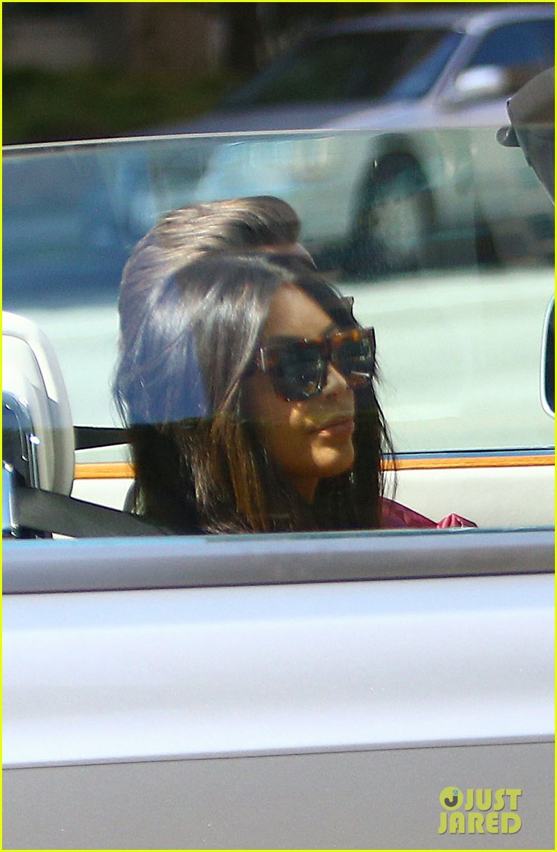kim kardahsian spends the day with scott disick and kendall jenner 07