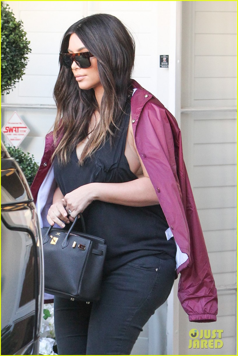 kim kardahsian spends the day with scott disick and kendall jenner 42