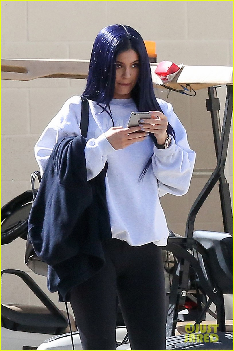 kylie jenner midnight blue hair destroy hair quote 05