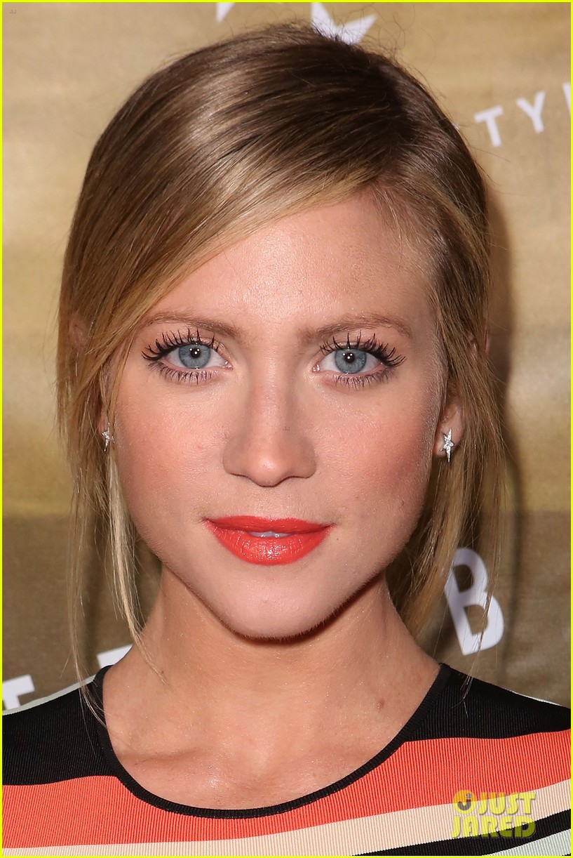brittany snow lea michele dominic sherwood ted baker six star style event 07
