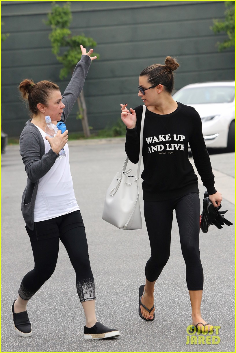lea michele workout who do think you are new season appearance 11