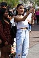 madison beer fans grove shopping 01