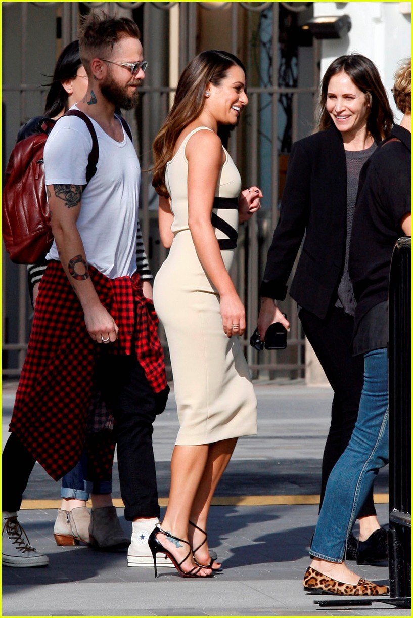 lea michele appears on extra 20