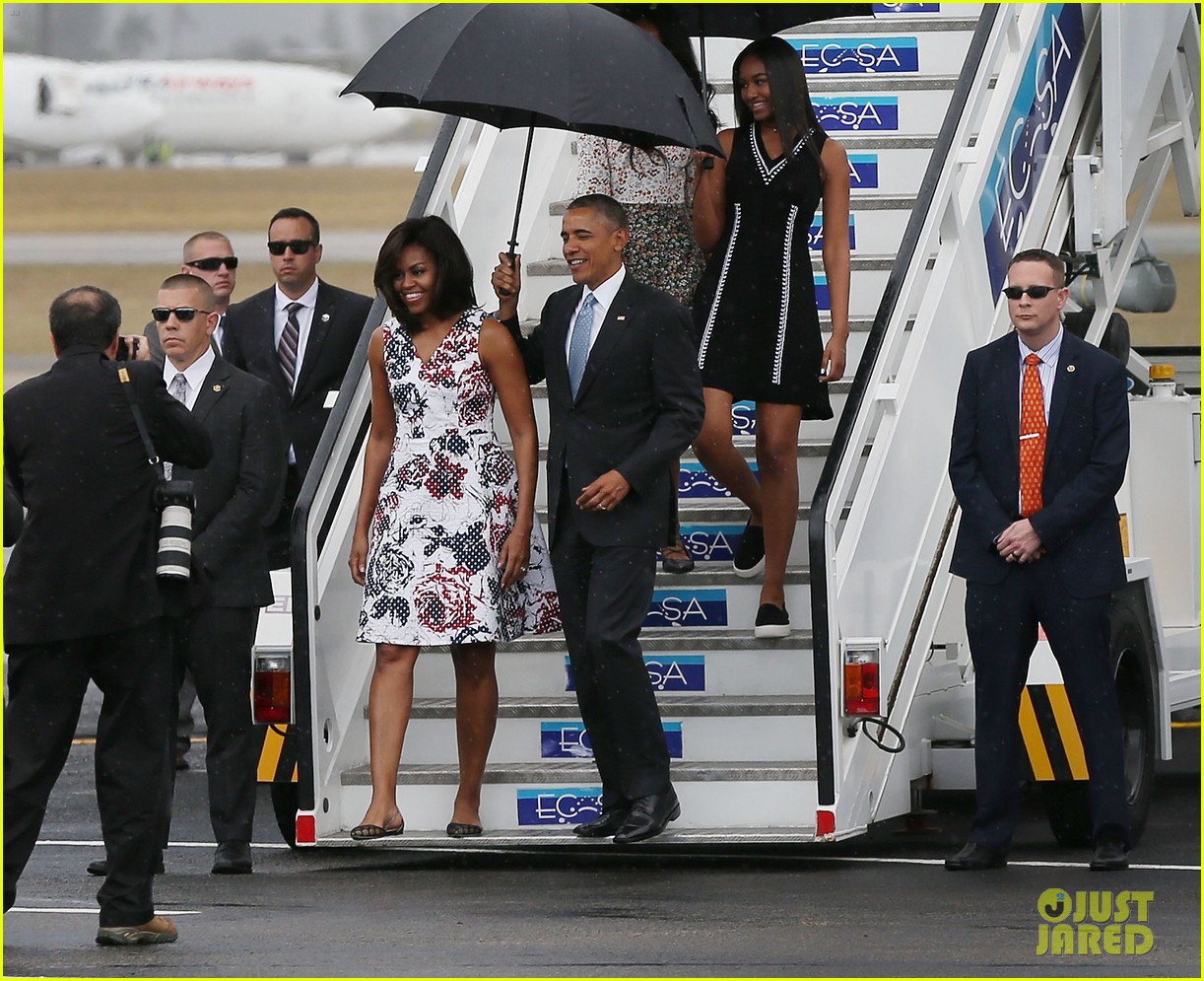president obama family arrive in cuba 01