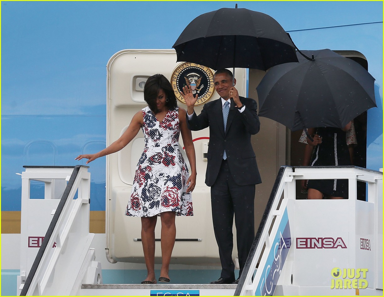 president obama family arrive in cuba 10