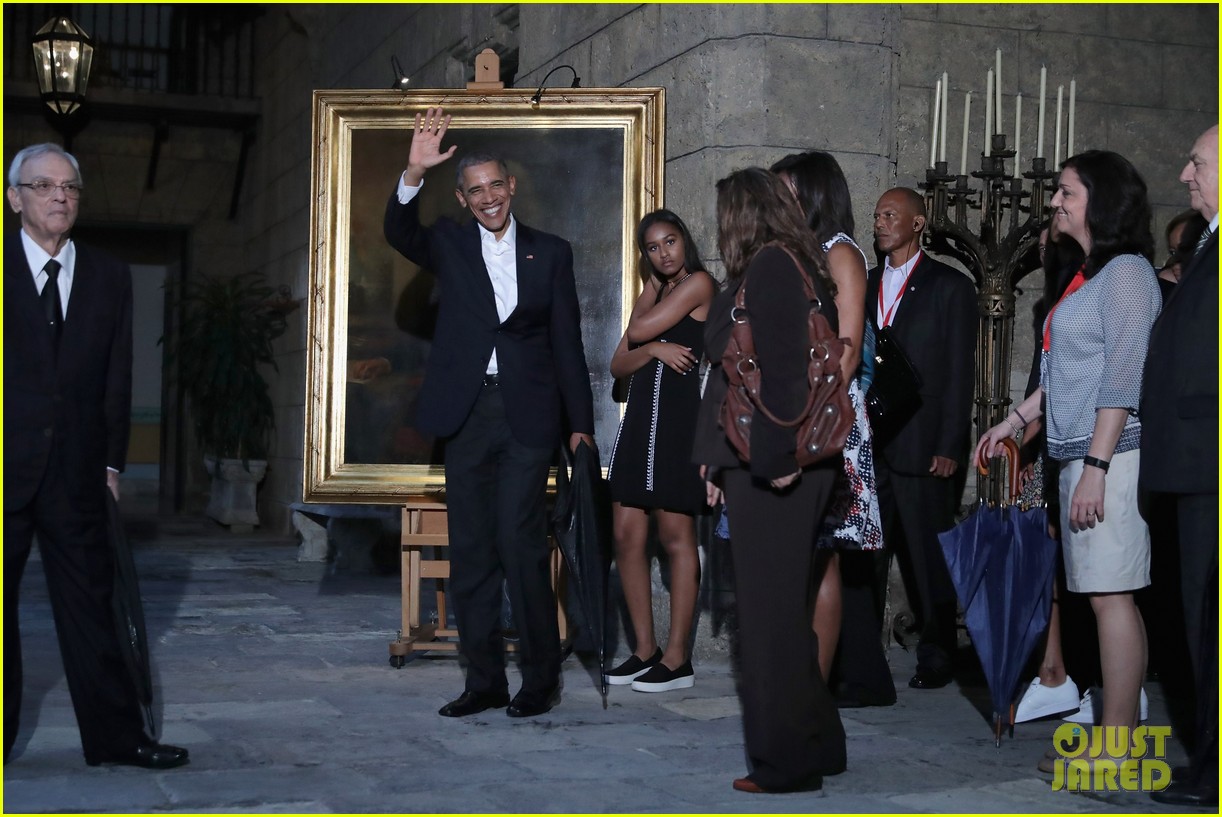 president obama family arrive in cuba 12
