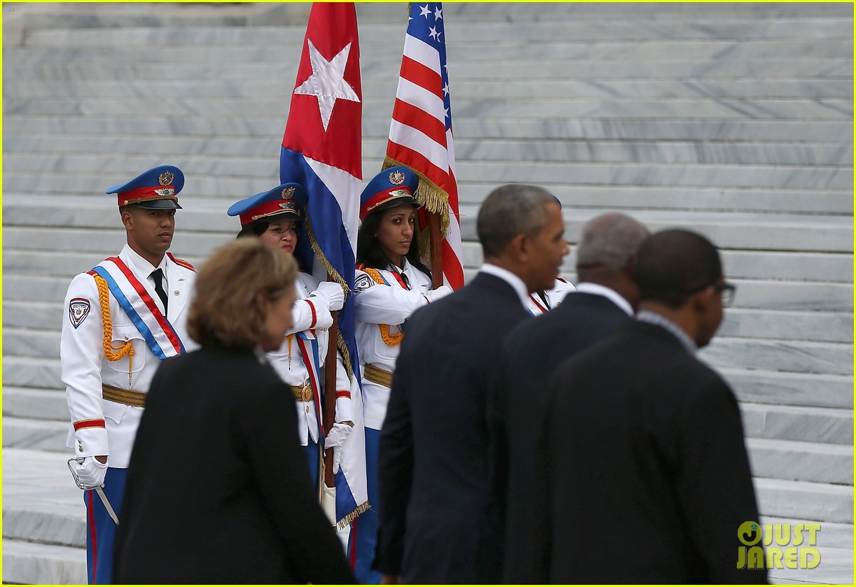 president obama family arrive in cuba 21