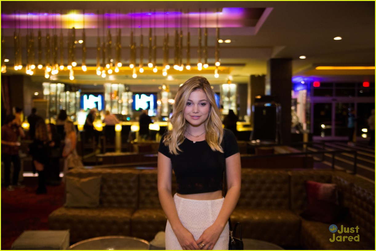 olivia holt friends weekend palm springs pics 06