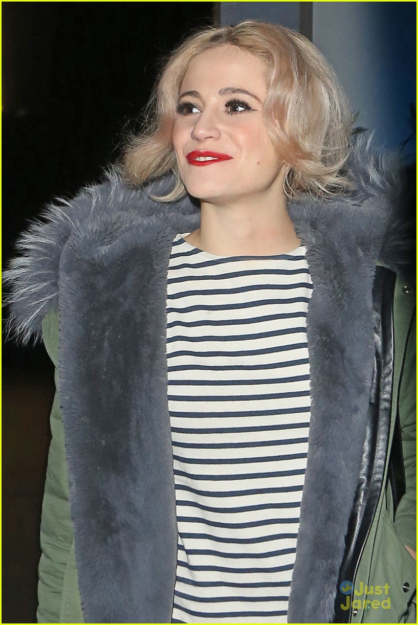 pixie lott red lip oliver relationship quotes 08